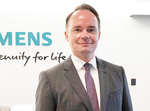 西門子數位工廠事業部總經理Tino Hildebrand表示，中小型製造業要導入工業4.0，須先找出目前流程面臨的主要問題。